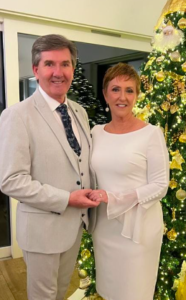 Daniel O Donnell renews wedding vows with wife Majella